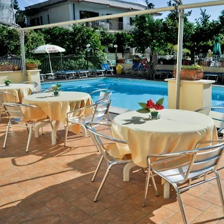 Hotel Isabella 4*
