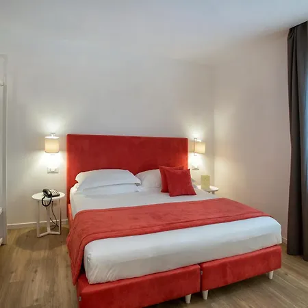 Isabella 4*