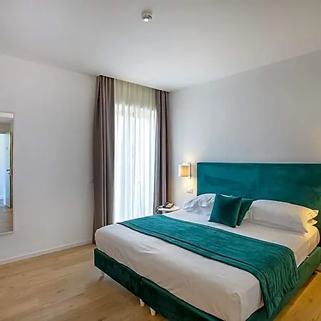 Hotel Isabella 4*