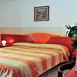 Isabella 4* Сорренто